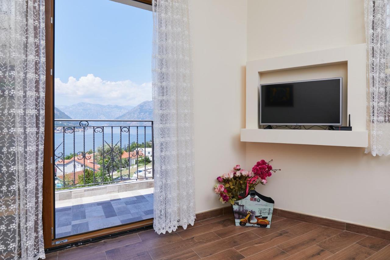 Our Sunset Apartments With Pool And Sea View Kotor Exterior photo