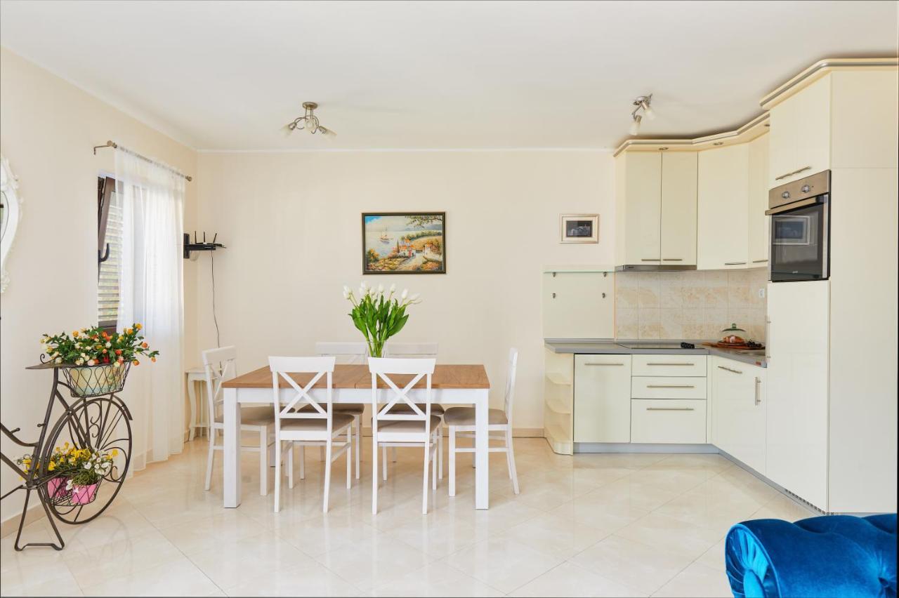 Our Sunset Apartments With Pool And Sea View Kotor Exterior photo